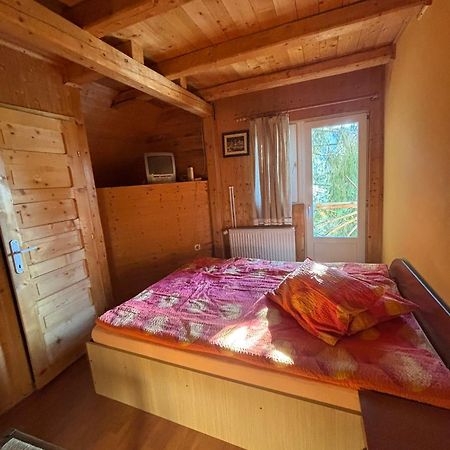 Casa Floare De Colt Villa Vârtop Esterno foto